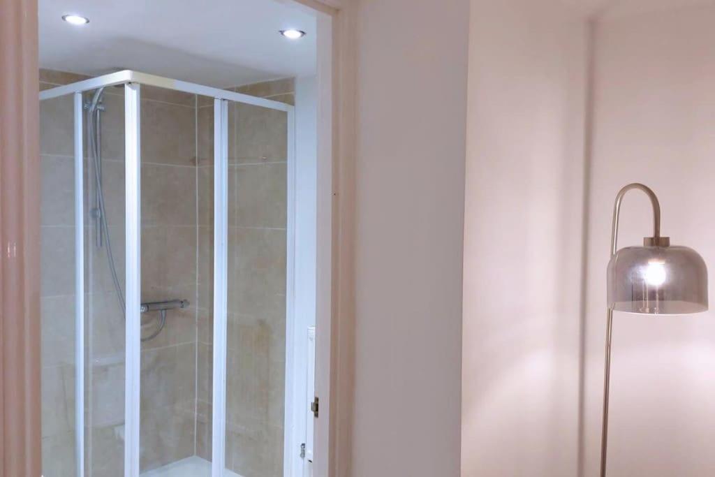 2 Bedroom City Centre Duplex Apt Preston  Exterior photo
